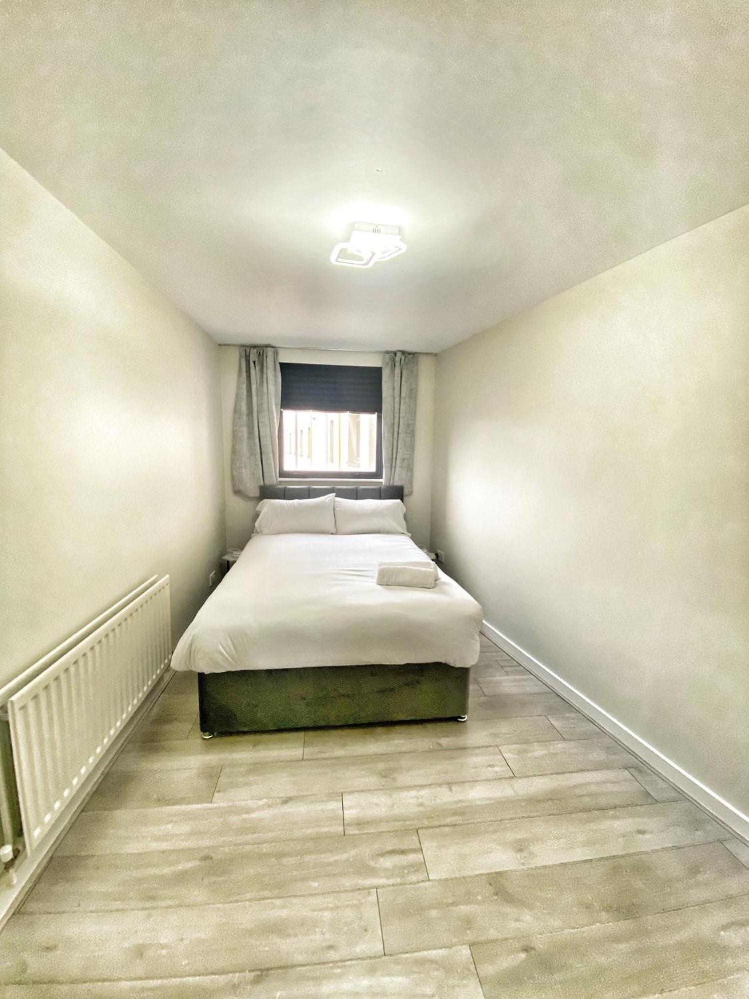 2 Bed City Centre Apt, Free Parking - Albert Clock, Customs House Belfast Dış mekan fotoğraf