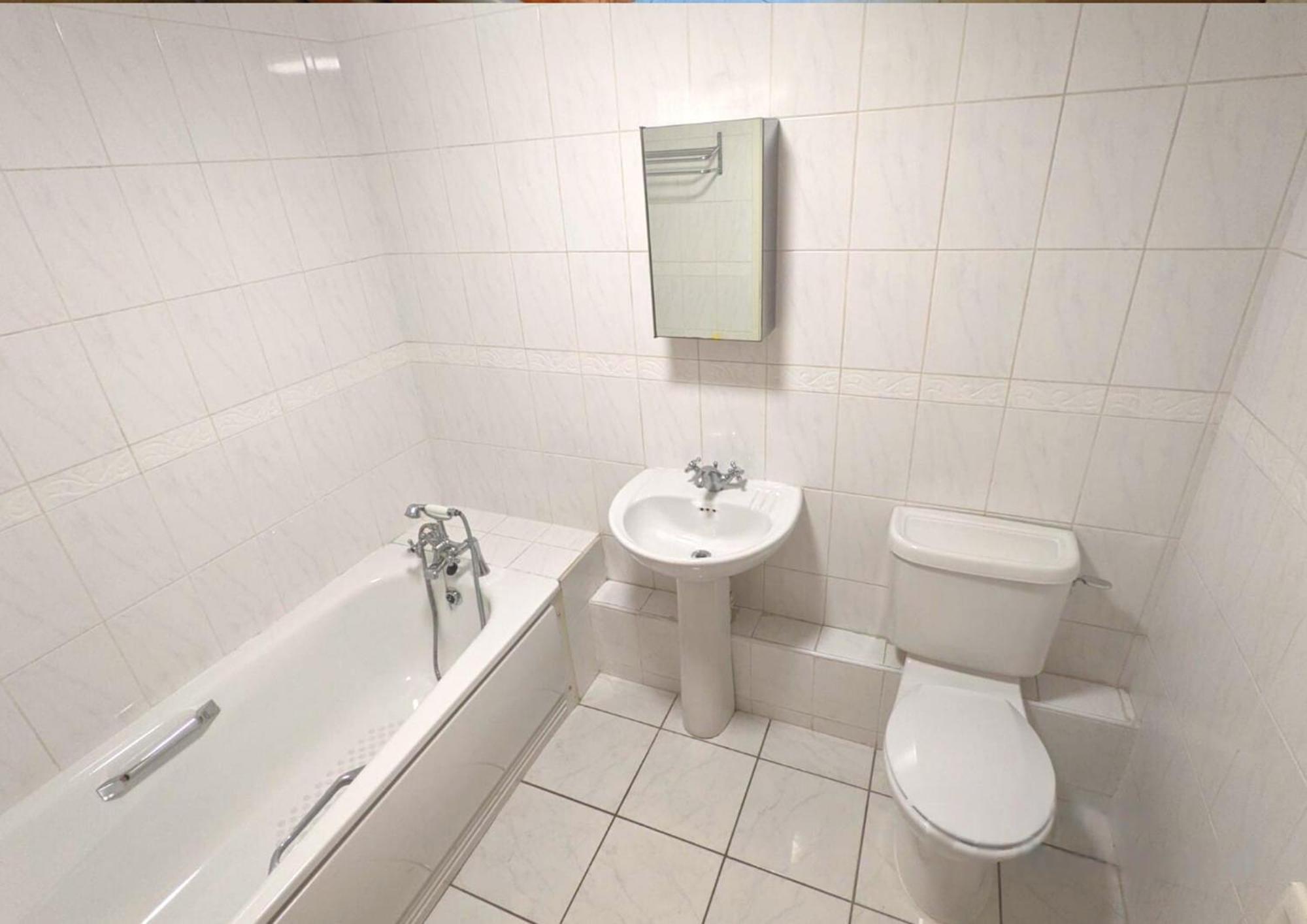 2 Bed City Centre Apt, Free Parking - Albert Clock, Customs House Belfast Dış mekan fotoğraf